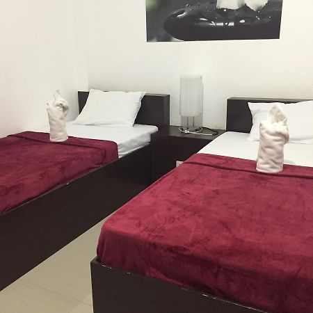 4C'S Tourist Lodge بويرتو برينسيسا المظهر الخارجي الصورة