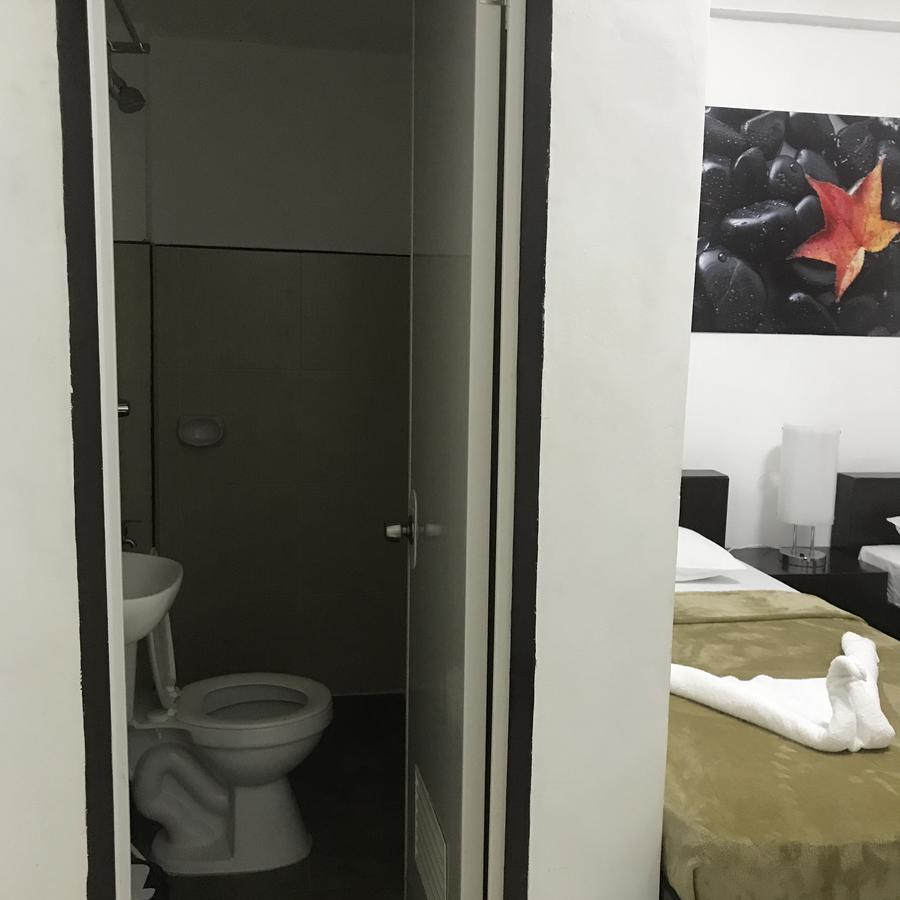4C'S Tourist Lodge بويرتو برينسيسا المظهر الخارجي الصورة